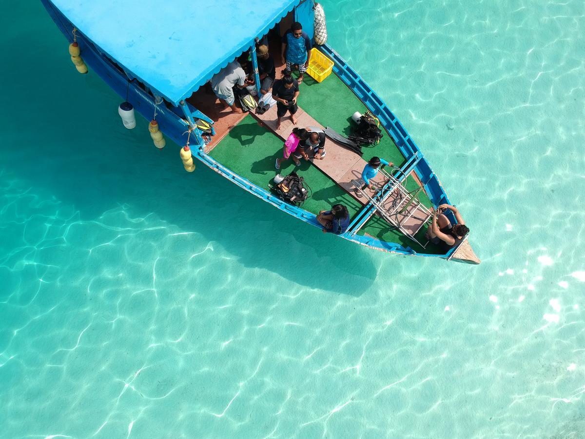 White Coral Rasdhoo Hotel Bagian luar foto